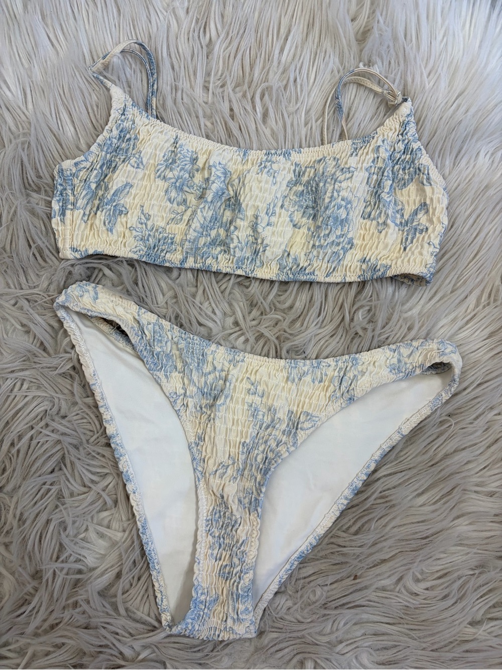 Triangl Swimwear Cream Blue Floral Scrunch Bikini Set